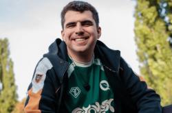 LOL选手吐槽女性生理期，镜头被全部剪掉，如今战队宣布将他开除