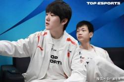 LOL：TheShy透露(lù)退(tuì)役時(shí)間(jiān)，想跟(gēn)Rookie打到退(tuì)役